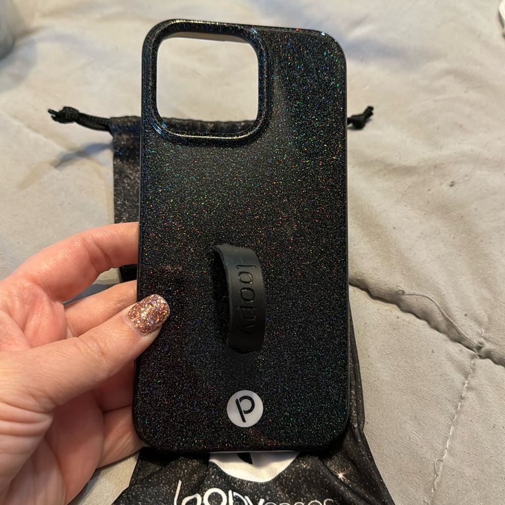 iPhone 15 Pro Max black sparkle case (righty)